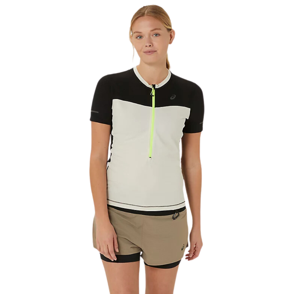 ASICS Women's FUJITRAIL SHORT SLEEVE TOP | Oatmeal/Performance Black | 2012C721-250 | The Run Hub