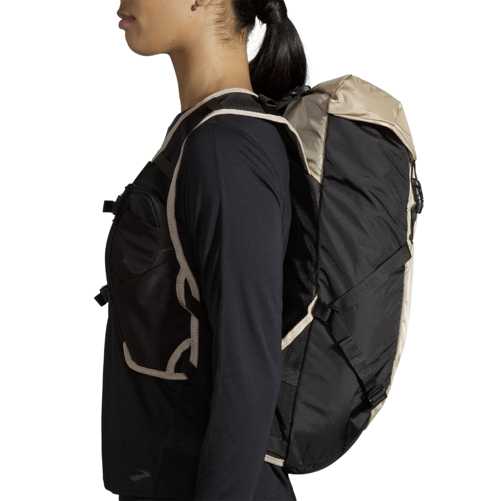 Brooks STRIDE PACK | Oatmeal/Black | 280462_233 |  The Run Hub