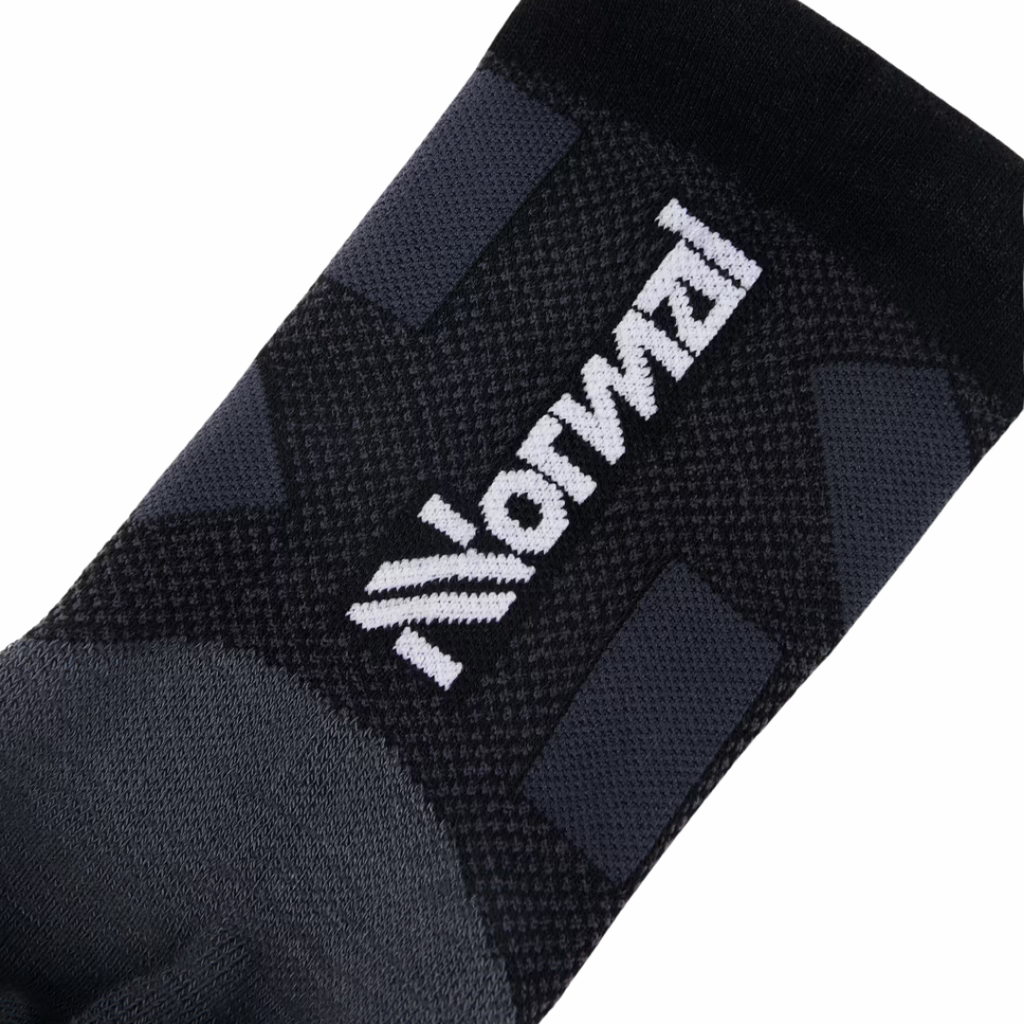 NNormal Race Sock Low Cut | Black | The Run Hub