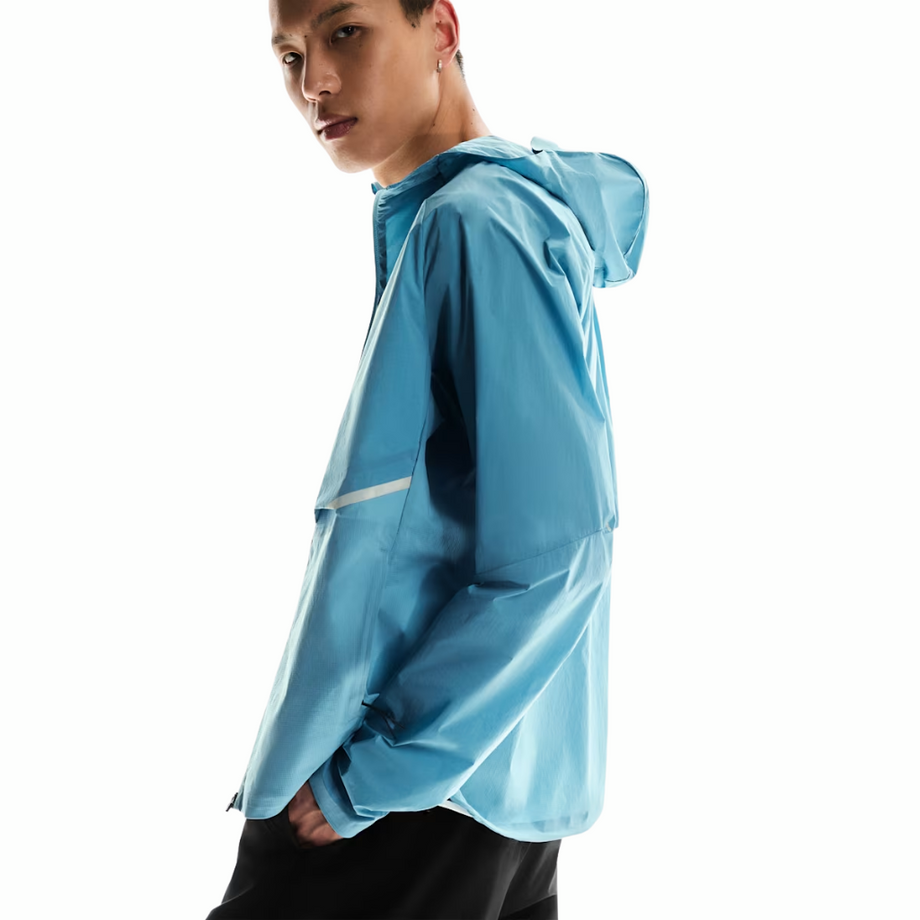 F*Y様 On Core jacket niagra Mサイズ 水色 Men's ON Core Jacket | Niagara | The Run Hub