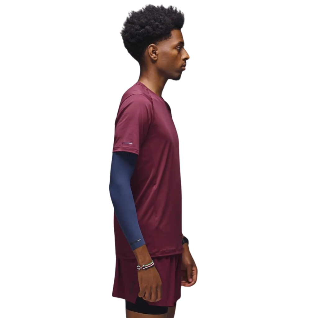 SOAR Running Men's Echo Tech T | Windsor Wine | ST2M-WINE | The Run Hub