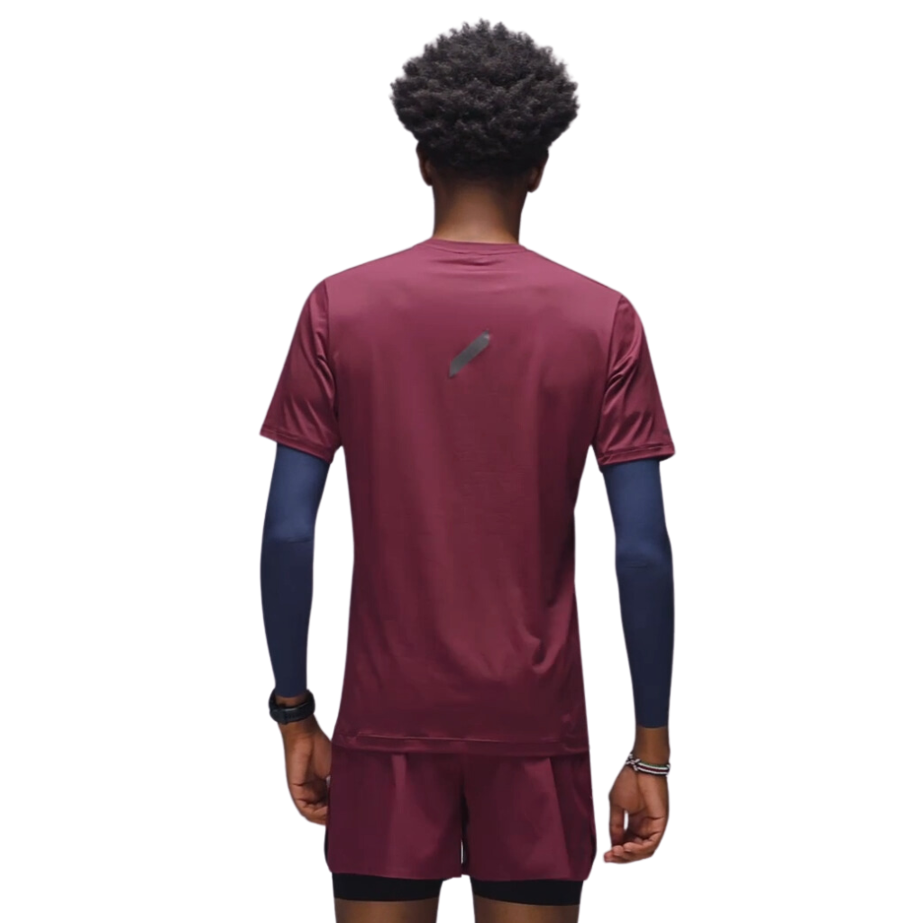 SOAR Running Men's Echo Tech T | Windsor Wine | ST2M-WINE | The Run Hub