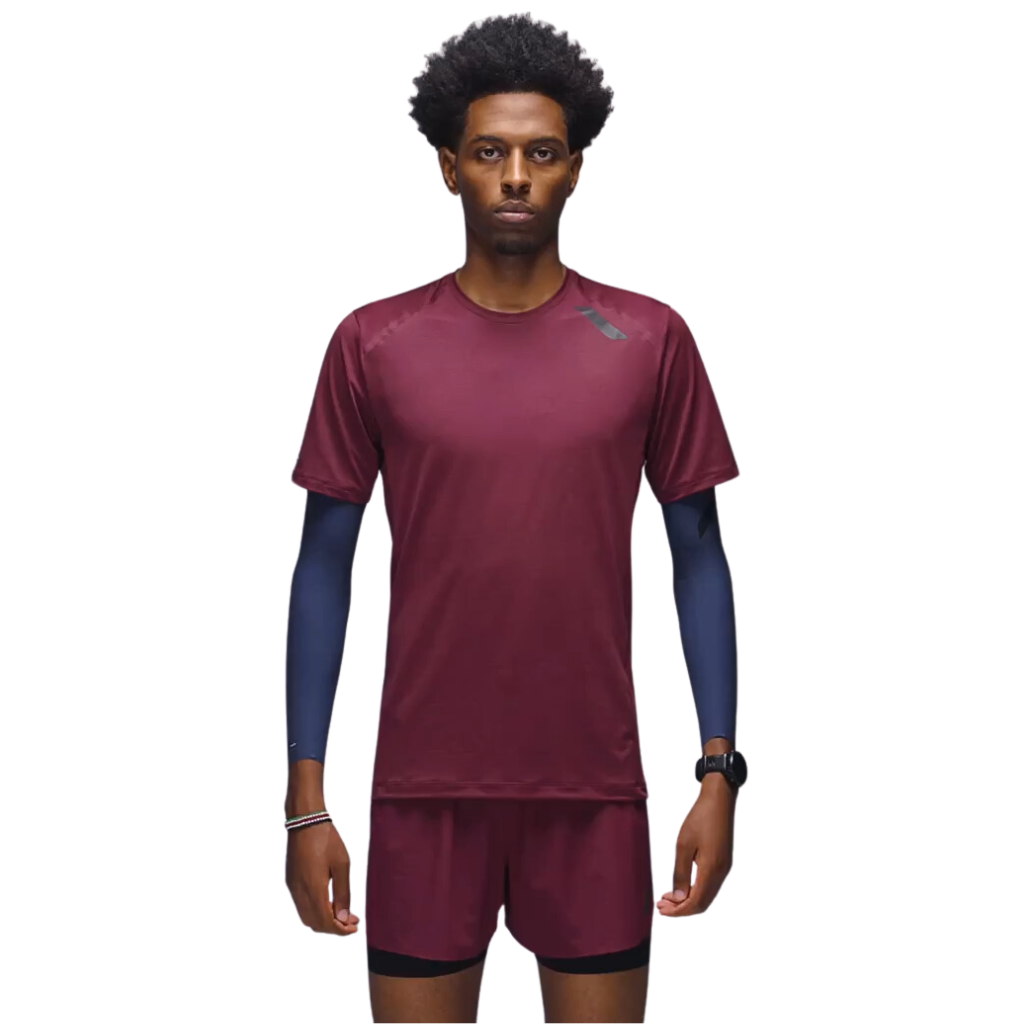 SOAR Running Men's Echo Tech T | Windsor Wine | ST2M-WINE | The Run Hub